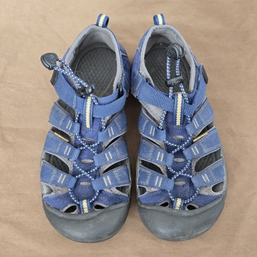 KEEN Newport H2 Sandals Blue Waterproof Hiking Sport Trail Water Big Kids 5 EU37